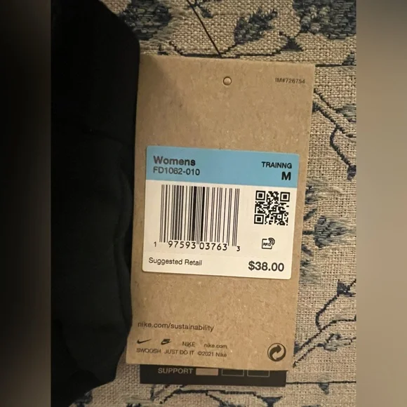 Nike Women's Black Indy Light Support Bra size Medium - Picture 3 of 5